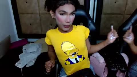 Snapshot of penelopee_rouse chatting on November 17, 8:25 pm Penelopee Rouse online show from November 17, 8:25 pm