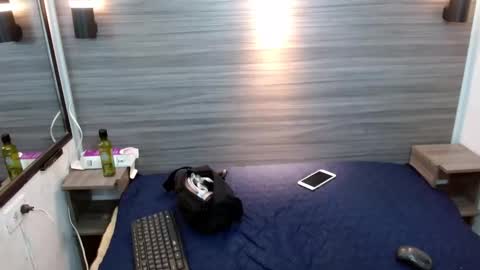 Snapshot of penelopee_rouse chatting on November 30, 8:24 pm Penelopee Rouse online show from November 30, 8:24 pm