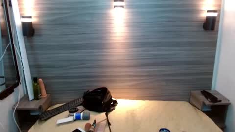 Snapshot of penelopee_rouse chatting on December 5, 8:05 pm Penelopee Rouse online show from December 5, 8:05 pm