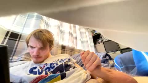 Snapshot of penguin666778 chatting on September 9, 5:12 pm Penguin online show from September 9, 5:12 pm