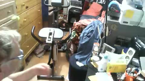 Snapshot of penispainter2 chatting on April 30, 9:04 am monkeydog online show from April 30, 9:04 am