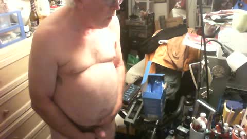 Snapshot of penispainter2 chatting on August 2, 6:12 am monkeydog online show from August 2, 6:12 am