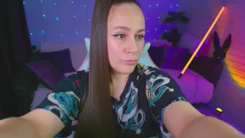 Dia  online show from November 8, 5:40 am