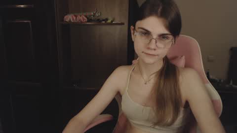 Farida online show from February 9, 1:00 am