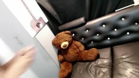 Snapshot of percycum_ chatting on April 3, 7:17 am call me percy online show from April 3, 7:17 am