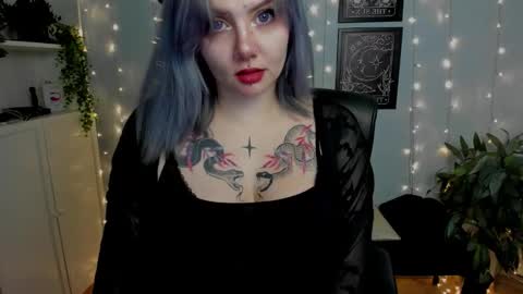 Gabbie online show from November 15, 8:00 am