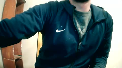 Snapshot of perfectcumfort92 chatting on January 8, 2:52 pm perfectcumfort92 online show from January 8, 2:52 pm