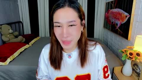 Chloe online show from October 25, 12:40 am