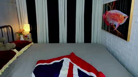 Chloe online show from November 1, 2:02 am