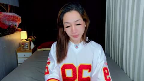 Chloe online show from November 6, 2:45 am