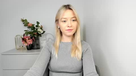 Snapshot of perfectxcindy chatting on January 9, 9:27 am Cindy online show from January 9, 9:27 am