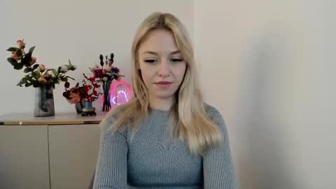 Snapshot of perfectxcindy chatting on February 24, 10:15 am Cindy online show from February 24, 10:15 am