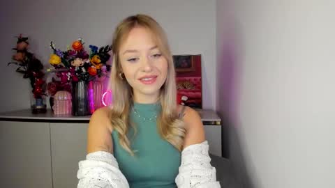 Snapshot of perfectxcindy chatting on October 29, 6:48 am Cindy online show from October 29, 6:48 am