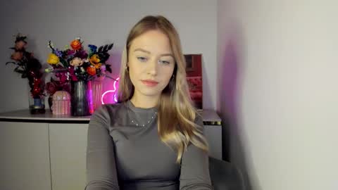 Snapshot of perfectxcindy chatting on October 30, 6:37 am Cindy online show from October 30, 6:37 am