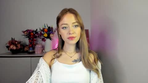 Snapshot of perfectxcindy chatting on December 2, 6:30 am Cindy online show from December 2, 6:30 am