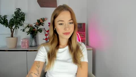 Cindy online show from July 15, 5:23 am