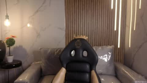 Snapshot of perla_lovely chatting on May 21, 12:23 pm perla_lovely online show from May 21, 12:23 pm