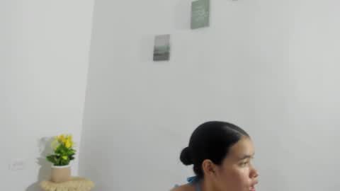 Snapshot of perla_mistc chatting on March 29, 4:51 pm Perla mistc online show from March 29, 4:51 pm