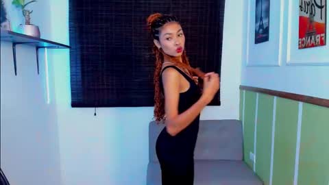 Perla online show from November 4, 8:52 pm