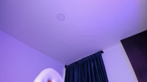 Perla online show from March 18, 5:16 pm