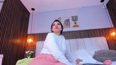 Snapshot of perlapreciosa chatting on June 17, 4:04 am PerlaPreciosa online show from June 17, 4:04 am