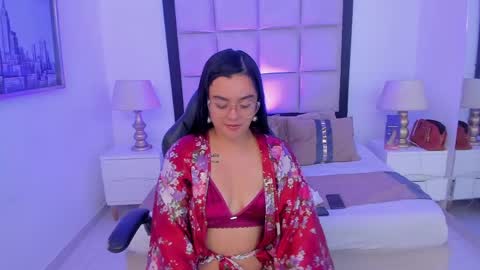 perlawatsonn online show from June 2, 4:47 am