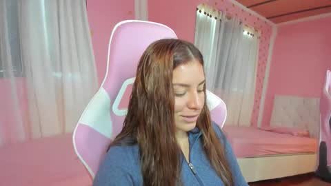 Marie online show from October 18, 2:07 pm