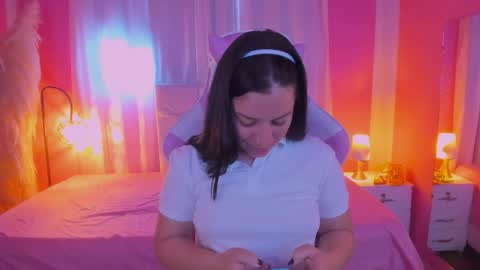 Marie online show from April 29, 11:58 am