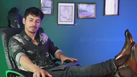 andres    online show from November 14, 1:54 pm