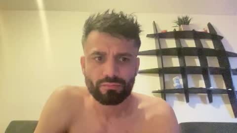 persianprince_13 online show from April 29, 4:38 am