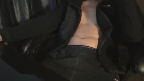 Lalo   x peruvianevil  ig peruvianevil  online show from January 23, 6:17 am