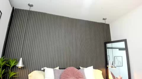 Lizza online show from September 16, 11:44 am