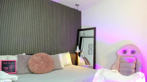 Lizza online show from January 15, 11:37 am