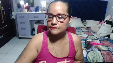 Snapshot of pervert_mommy_x chatting on June 3, 10:18 am SAMY online show from June 3, 10:18 am