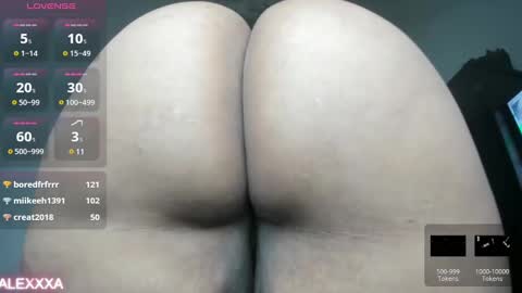 Snapshot of pervertt_mommy chatting on January 30, 9:14 pm  Alexandra  online show from January 30, 9:14 pm