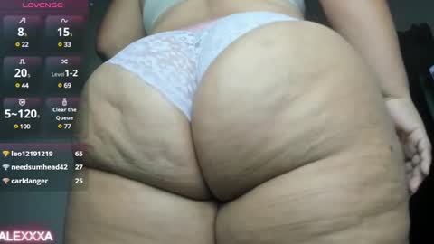 Snapshot of pervertt_mommy chatting on February 23, 9:05 pm  Alexandra  online show from February 23, 9:05 pm