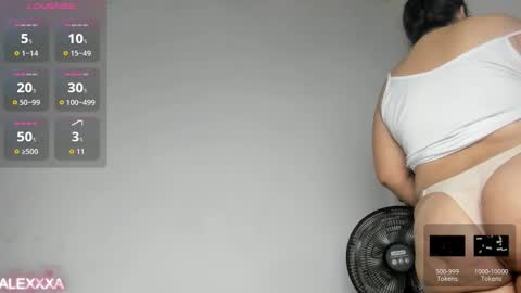 Snapshot of pervertt_mommy chatting on September 15, 8:47 am  Alexandra  online show from September 15, 8:47 am