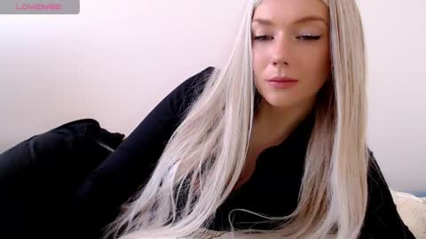 Isabella online show from April 23, 10:14 am