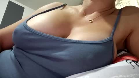 Lisa -  online show from November 18, 11:25 am