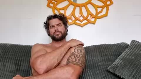 Snapshot of pete_le_meat chatting on June 15, 3:14 pm pete_le_meat online show from June 15, 3:14 pm