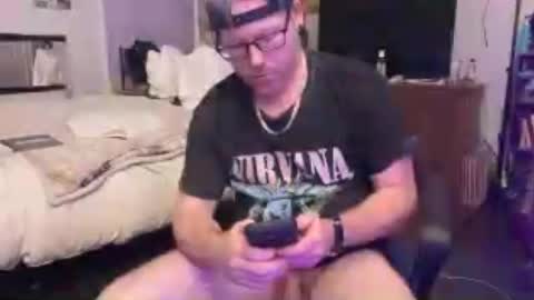 Snapshot of petehaze484617 chatting on August 1, 5:18 am Pete Haze online show from August 1, 5:18 am