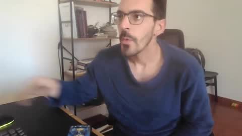 Snapshot of peter_coat chatting on June 7, 12:42 pm peter_coat online show from June 7, 12:42 pm