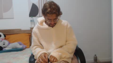 Snapshot of peter_x_annaud chatting on October 12, 11:09 am FELIPE online show from October 12, 11:09 am