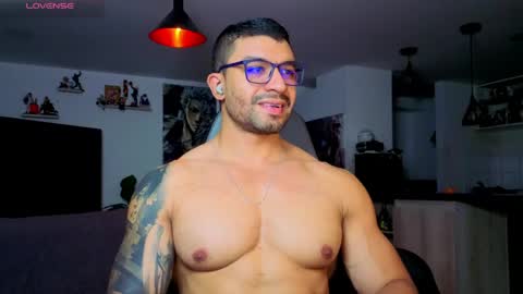 Snapshot of peterjack7 chatting on June 1, 1:51 am Peter Jack online show from June 1, 1:51 am