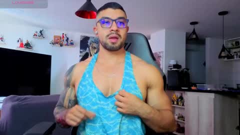 Snapshot of peterjack7 chatting on June 6, 4:23 pm Peter Jack online show from June 6, 4:23 pm