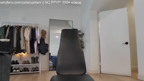 Snapshot of peterparkerrxox chatting on June 27, 9:53 pm Peter Parker online show from June 27, 9:53 pm