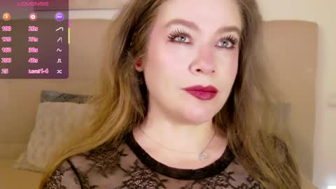 Peters Emily online show from May 30, 11:13 pm