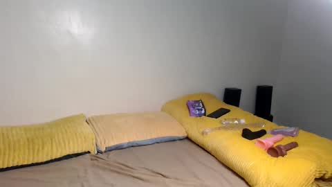 Anya online show from December 16, 9:25 am