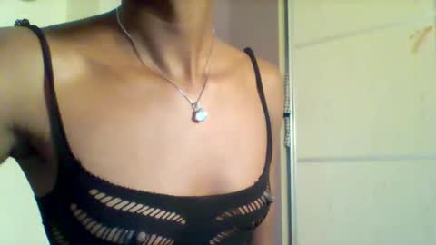 Snapshot of petite_ariana chatting on May 29, 12:58 pm ariana online show from May 29, 12:58 pm