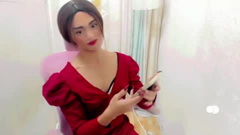 Snapshot of petite_barbie88 chatting on July 18, 5:11 am petite_barbie88 online show from July 18, 5:11 am